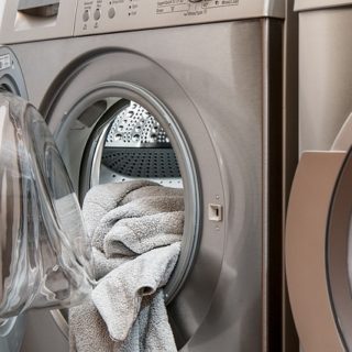 Waschmaschinen lassen sich mit einfachen Hausmitteln wieder sauber bekommen